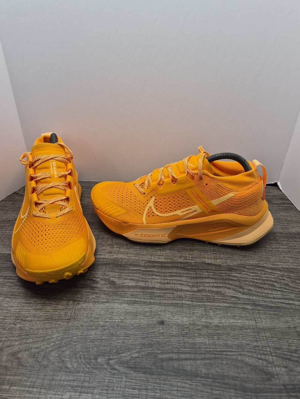 Nike ZoomX Zegama Trail Sundial Melon Orange Running Shoes Sneakers Women's 9.5